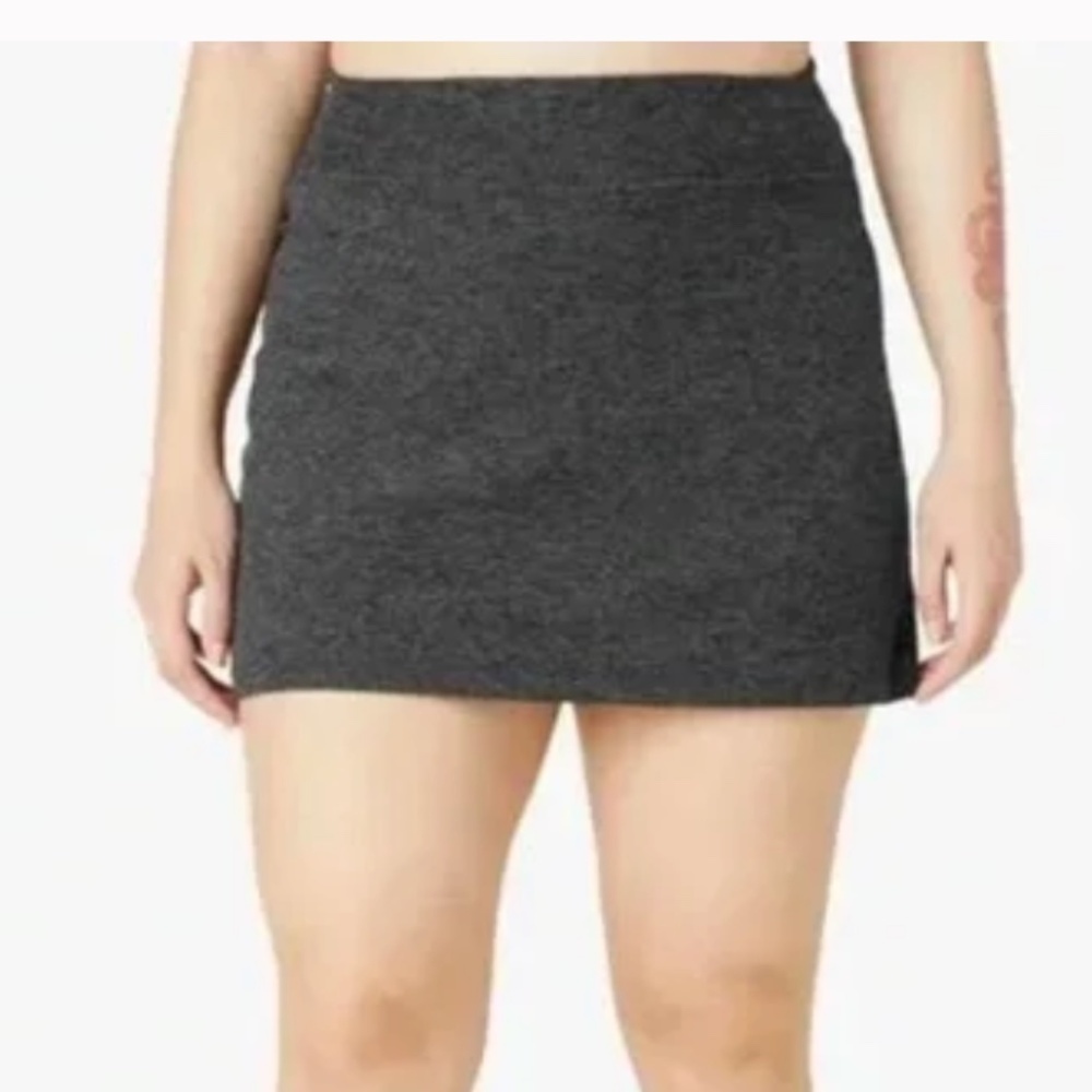 Beyond Yoga Spacedye, Move it High Waist Skort, Size Small, NWT
